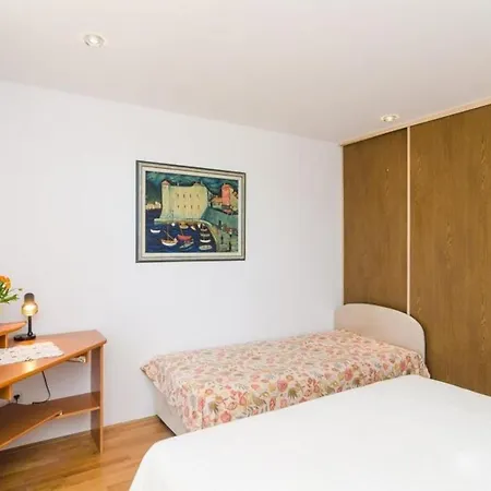 Apartment City Break - Two Bedroom With Balcony And Garden View A4 Dubrovnik