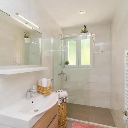 City Break - Two Bedroom With Balcony And Garden View A4 Διαμέρισμα *