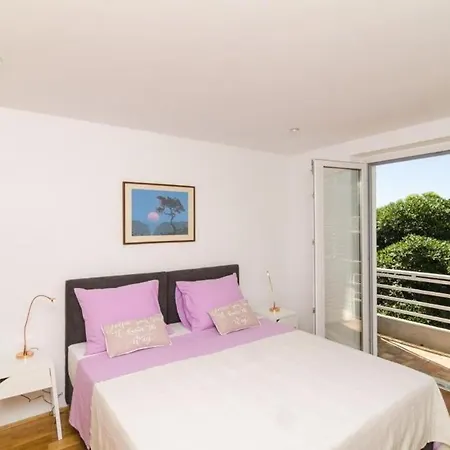 Apartmán City Break - Two Bedroom With Balcony And Garden View A4 Dubrovník